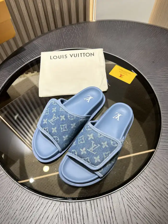 LV Miami Mule 24052704 0126