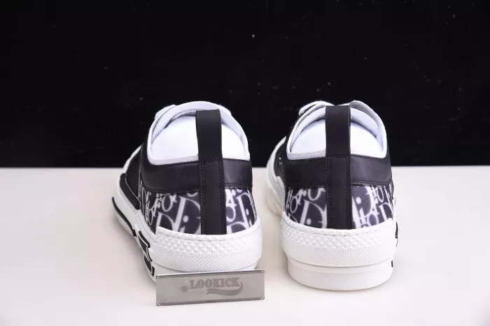 Bmlin Shoes DR B23 Low Top Oblique Sneaker Black & White 0118