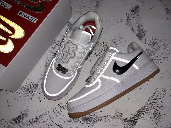 Bmlin Shoes AIR FORCE 1 LOW TRAVIS SCOTT (AF100) AQ4211-100 0116