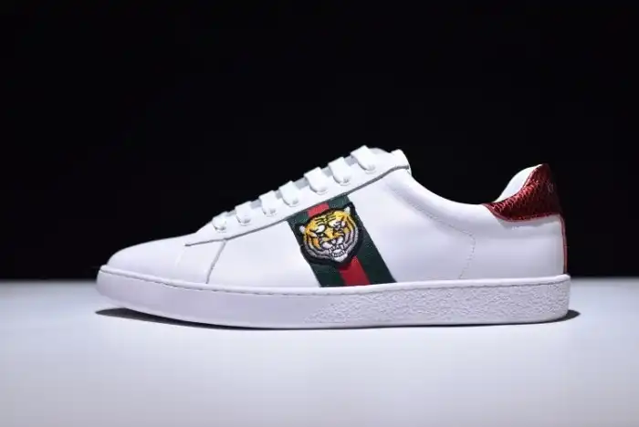 GUCC Ace Embroidered Low-Top Sneaker 457132 02JP0 9064 0205